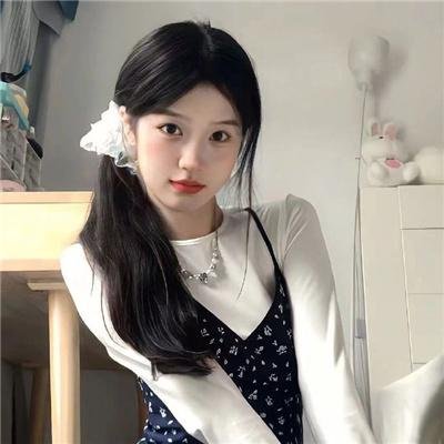 云裳艳曲